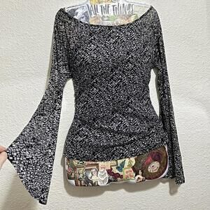 Cable & Gauge Y2K Whimsygoth Fairycore Black White Nylon Bell Sleeve Blouse Sz S